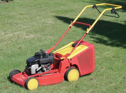 Газонокосилка (Lawn mower)