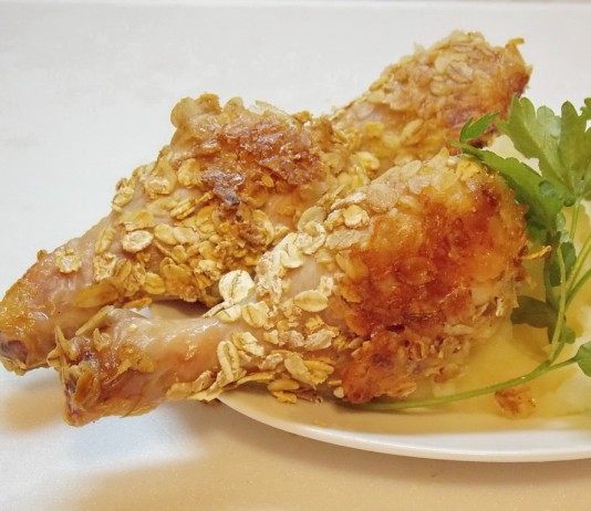Куриные ножки в панировке из хлопьев готовы!
