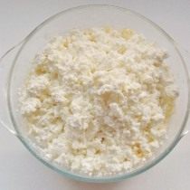Взбиваем творог, масло и сахар