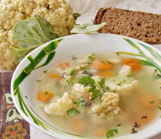 Суп с цветной капустой