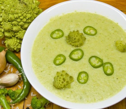 Постный суп-пюре из брокколи и романеско