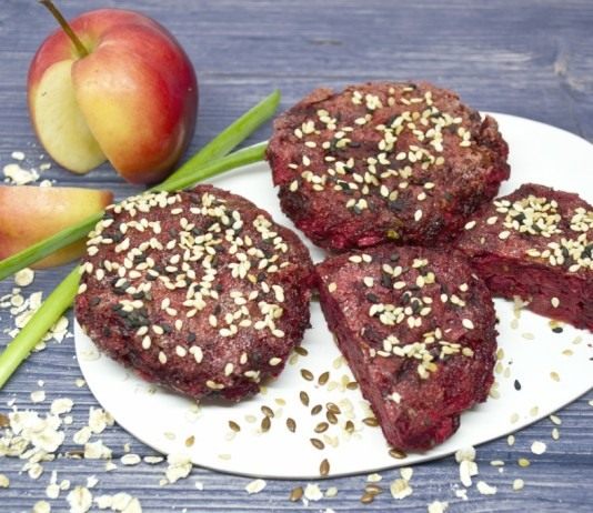 Котлеты из свёклы с яблоками и семенами льна - Постные блюда Котлеты из свёклы с яблоками и семенами льна