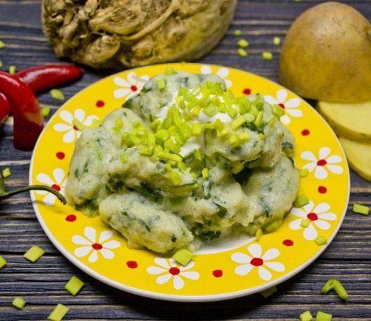 Ньокки с сельдереем, шпинатом и картошкой