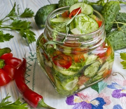Салат из огурцов с болгарским перцем – на зиму