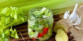 Маринованный сельдерей в масле