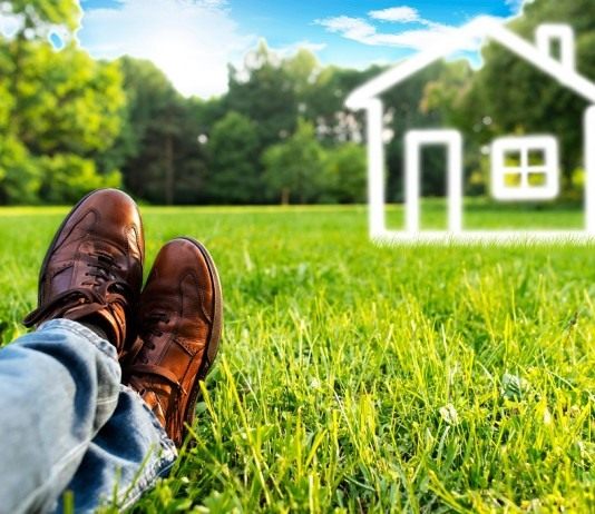 Кто-то мечтает о жизни на природе и уютном загородном доме на собственном участке земли