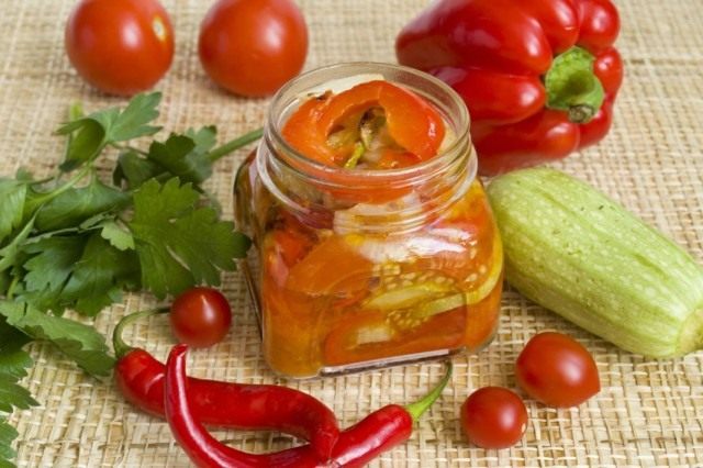 Салат из запеченных овощей на зиму Салат из запеченных овощей на зиму