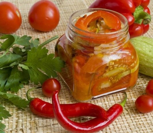 Салат из запеченных овощей на зиму