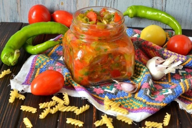 Соус для пасты с перцем и помидорами