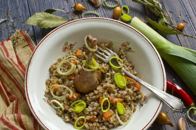 Гречка с курицей в духовке