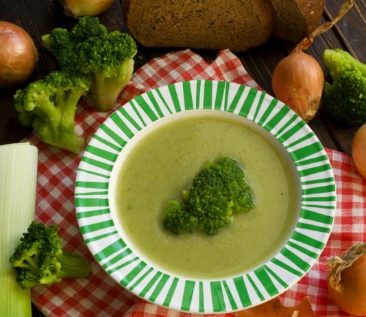 Диетический суп-пюре из брокколи - Рецепты Диетический суп-пюре из брокколи