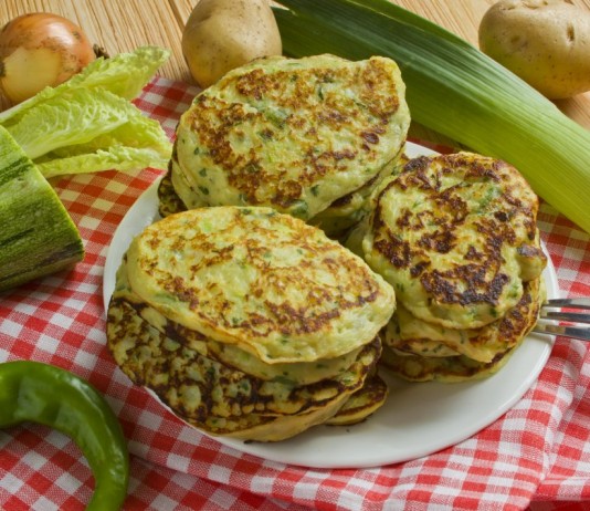 Картофельные оладьи с кабачками