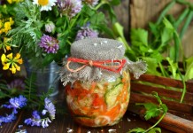 Капустный салат на зиму с огурцами и помидорами
