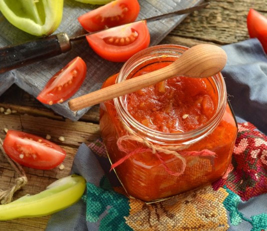Лечо из перцев и помидоров — как в детстве - Рецепты Лечо из перцев и помидоров