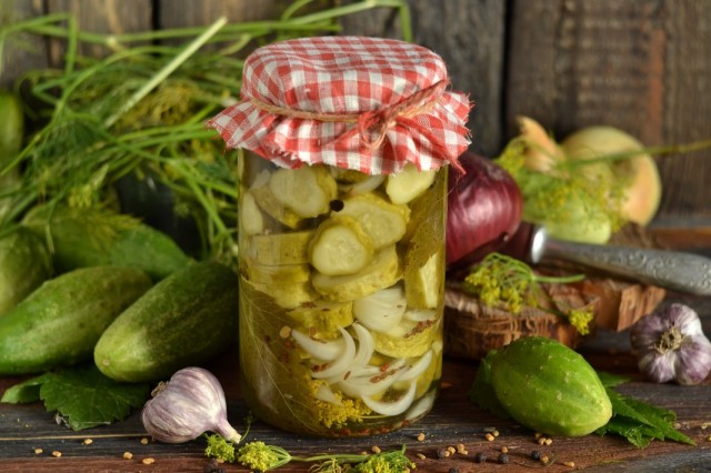 Маринованные огурцы кружочками с лимонной кислотой Маринованные огурцы кружочками с лимонной кислотой