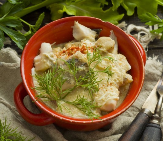 Минтай в соусе по-польски - Основные блюда и гарниры Минтай в соусе по-польски