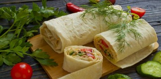 Роллы с курицей — «Цезарь ролл»