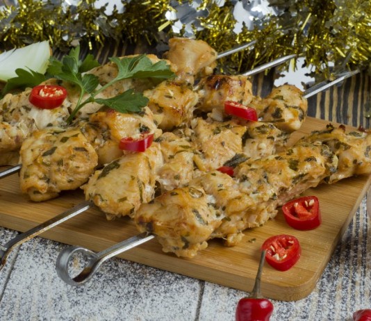 Шашлык из курицы в духовке