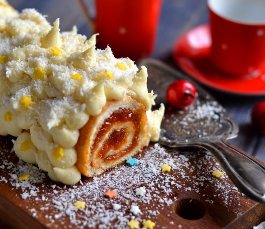 Бисквитный рулет «Зимняя сказка»