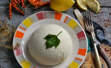 Домашний сыр из кефира и молока