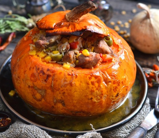 Свинина в тыкве по-мексикански