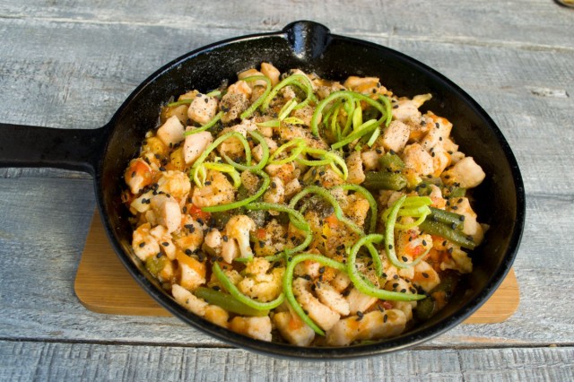 Курица с овощами по-китайски