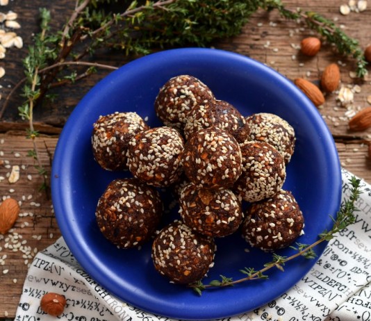 Постные конфеты с орехами и гранолой - Рецепты Постные конфеты с орехами и гранолой