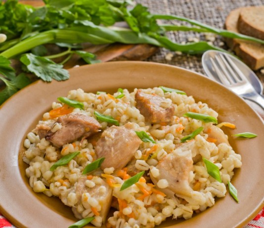 Перловая каша с мясом — плов из перловки по-белорусски