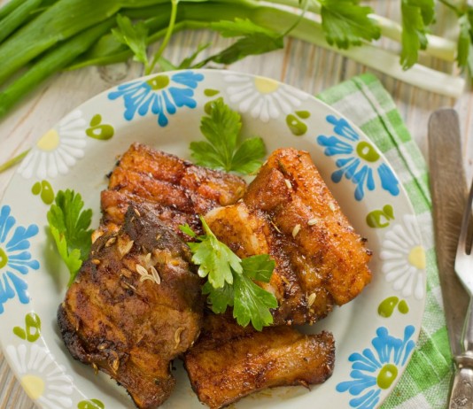 Поджарка из свинины в духовке - Основные блюда и гарниры Поджарка из свинины — простой рецепт