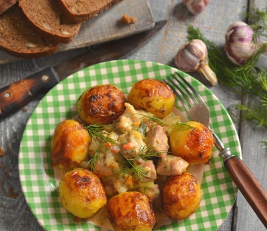 Свинина с кабачками и картошкой