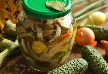 Салат из огурцов с луком на зиму