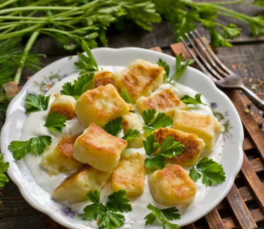 Картофельные клёцки швильпикай — традиционное блюдо литовской кухни