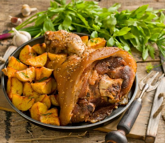 Рулька вареная в пиве