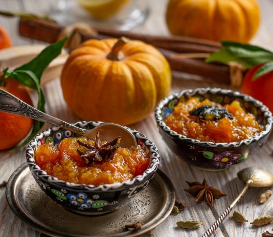 Сладкий индийский соус чатни из тыквы с цитрусовыми