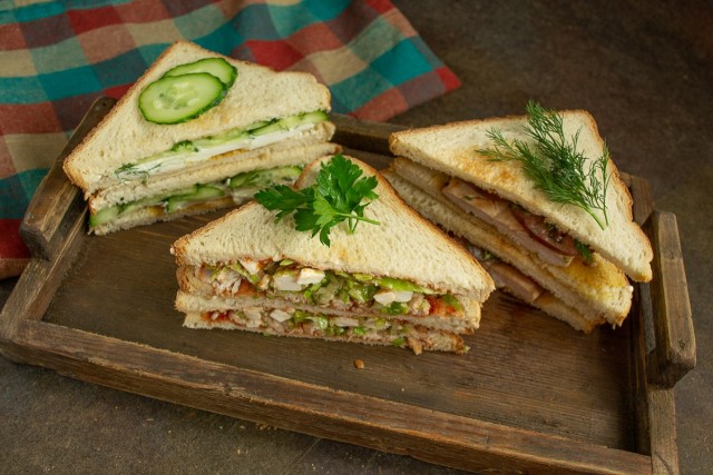 3 вкусных сэндвича готовы!