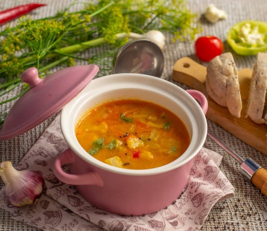 Наваристые щи с цветной капустой и картошкой