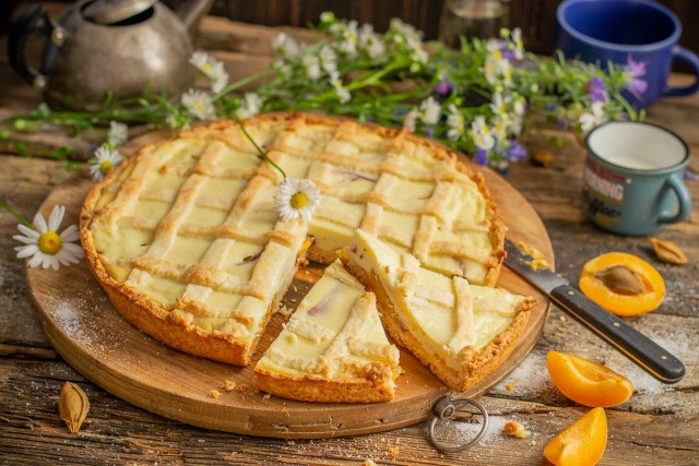 Нежный творожный пирог с абрикосами