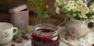 Вкусное варенье из красного крыжовника за 10 минут