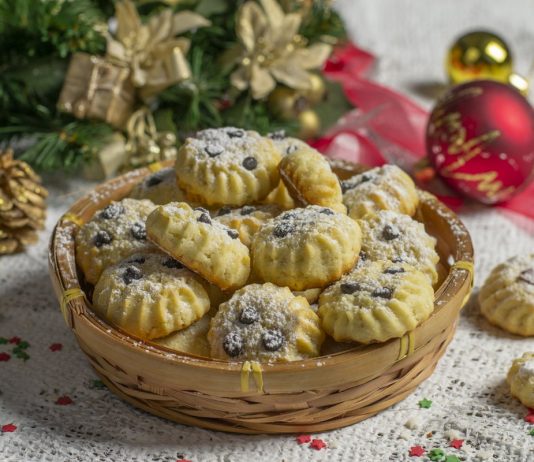 Песочное печенье на майонезе с шоколадными каплями - Рецепты Песочное печенье на майонезе с шоколадными каплями