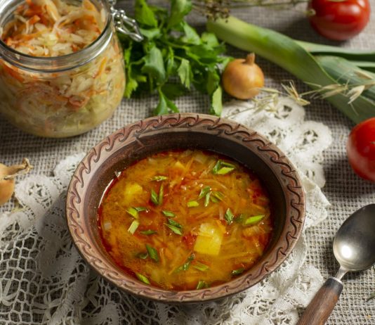 Постные щи из квашеной капусты - Постные блюда Постные щи из квашеной капусты