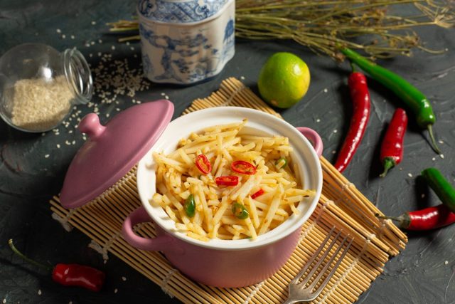 Картофель по-корейски — вкусный овощной салат