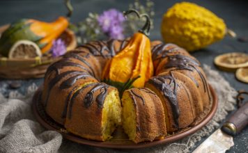 Влажный пирог из тыквы с апельсином