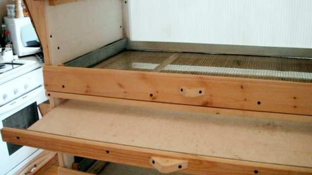 Платформа из фанеры, которая выдвигается