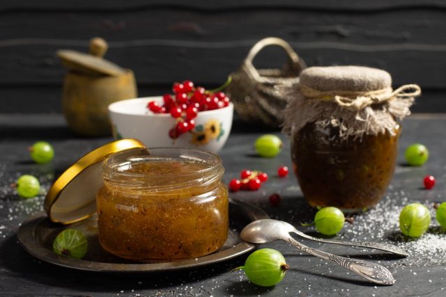 Густое варенье из крыжовника «Пятиминутка» на зиму Густое варенье из крыжовника «Пятиминутка» на зиму