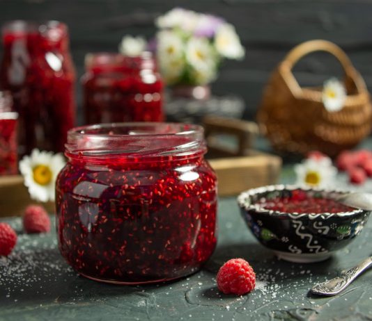 Малиновый джем на зиму — просто и быстро