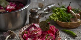 Пряная маринованная капуста по-гурийски без масла