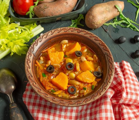 Минестроне с бататом и фасолью — овощной итальянский суп - Рецепты Минестроне с бататом и фасолью — овощной итальянский суп