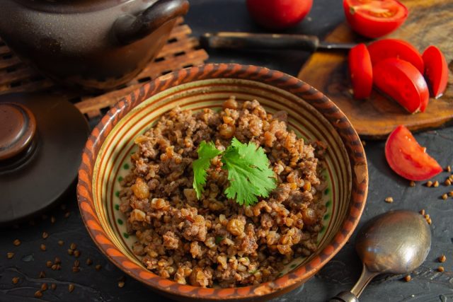 Гречка с фаршем по-купечески Гречка с фаршем по-купечески
