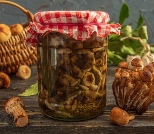 Маринованные опята с чесноком - Рецепты Маринованные опята с чесноком