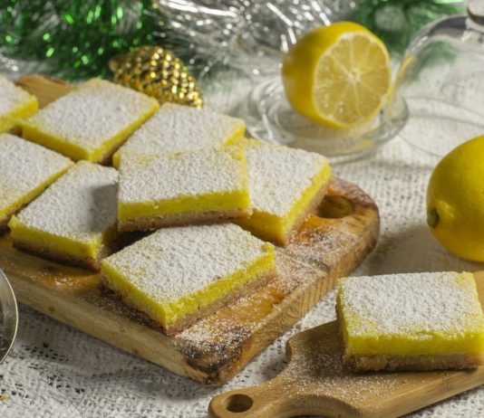 Лимонное пирожное к празднику — яркое и ароматное